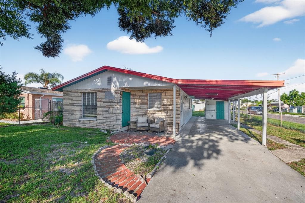 6624 N HUBERT AVENUE TAMPA, FL 33614