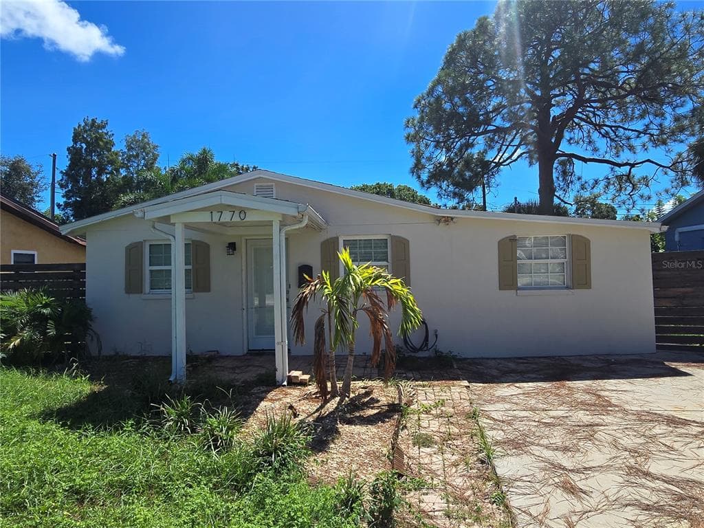 1770 SHORE ACRES BOULEVARD NE ST PETERSBURG, FL 33703