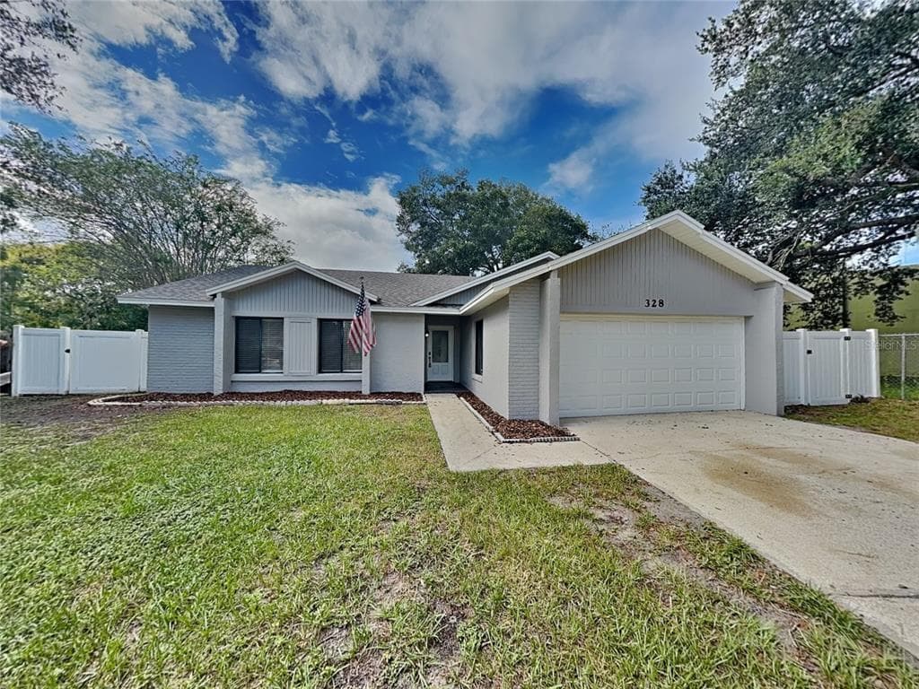 328 SIR LAWRENCE DRIVE SANFORD, FL 32773