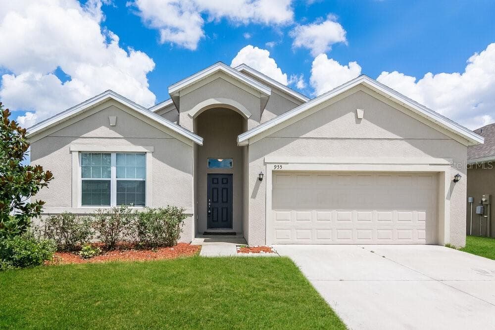 955 KRENSON WOODS ROAD LAKELAND, FL 33813