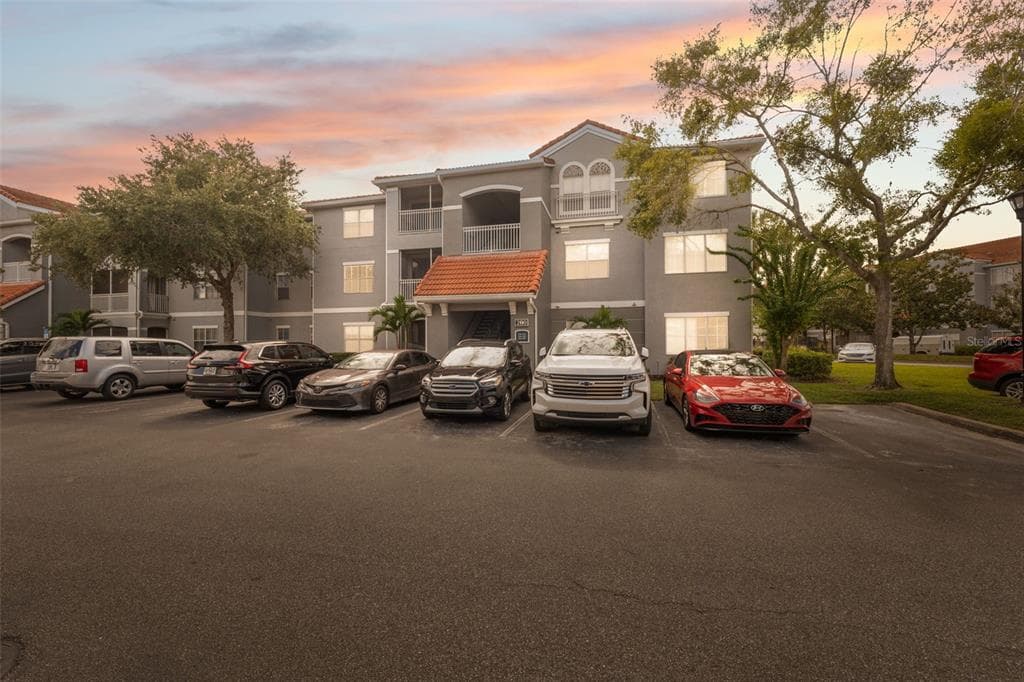 18001 RICHMOND PLACE DRIVE UNIT 215