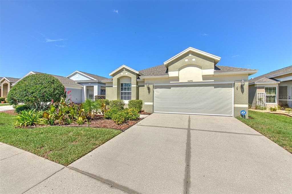 5046 GATO DEL SOL CIRCLE WESLEY CHAPEL, FL 33544