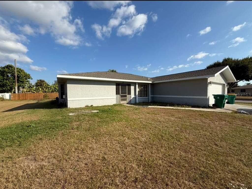 113 LENOIR STREET NW PORT CHARLOTTE, FL 33948
