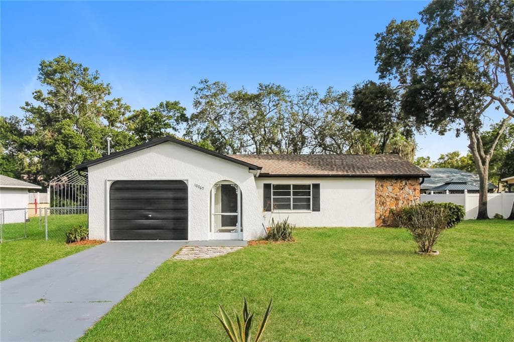 10365 LAFOY ROAD SPRING HILL, FL 34608