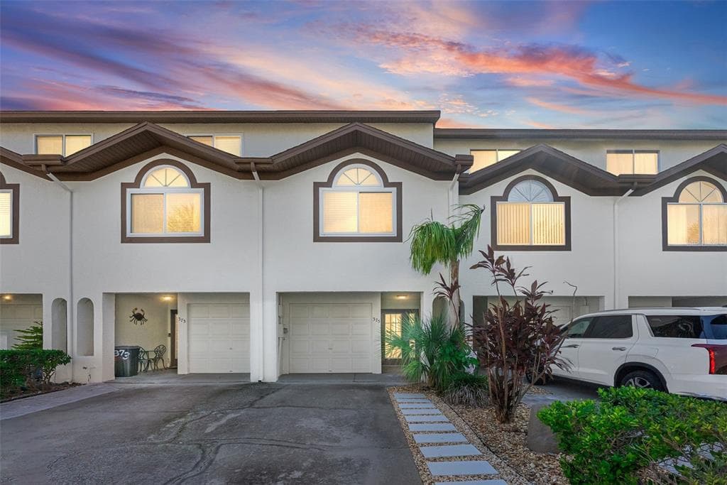 375 MADEIRA CIRCLE TIERRA VERDE, FL 33715