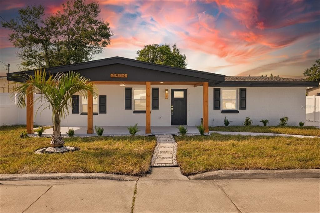 3904 W HAMILTON AVENUE TAMPA, FL 33614
