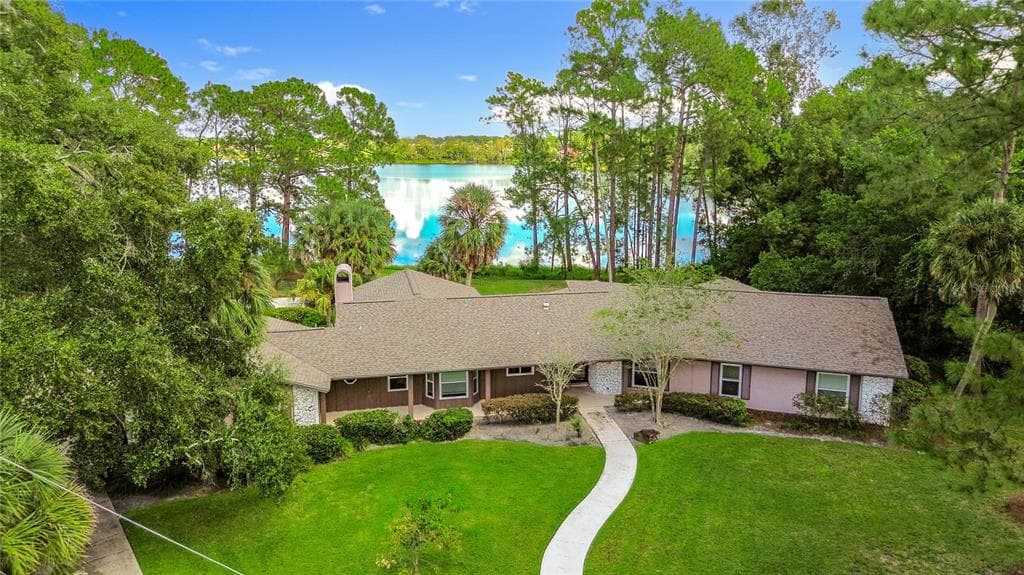 3 VILLAGE GREEN LONGWOOD, FL 32779