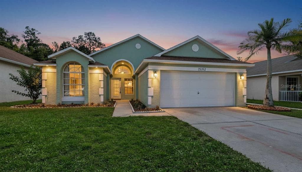 25352 SEVEN RIVERS CIRCLE LAND O LAKES, FL 34639
