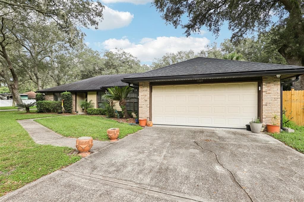 11327 PINTO COURT JACKSONVILLE, FL 32225