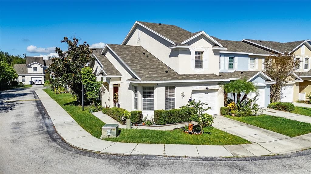 9831 CARLSDALE DRIVE RIVERVIEW, FL 33578
