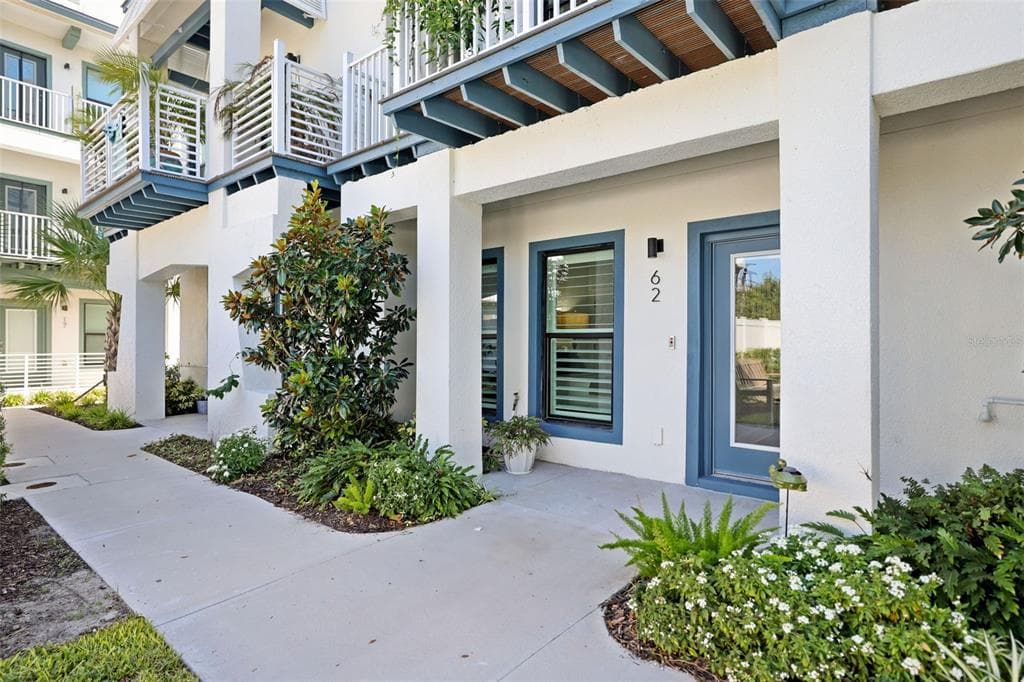 946 HIGHLAND AVENUE UNIT 62 DUNEDIN, FL 34698