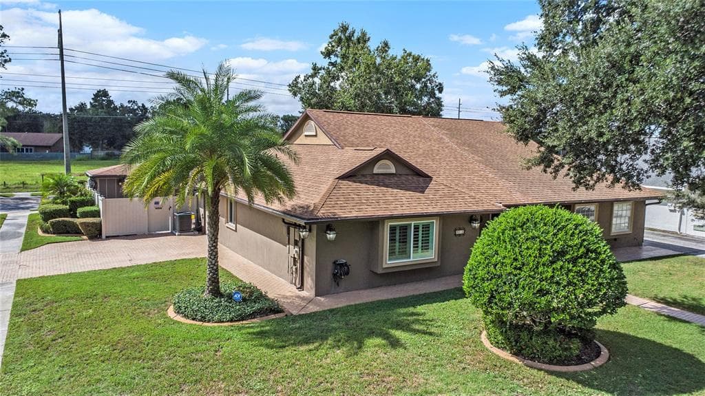 3212 LAUREL DALE DRIVE TAMPA, FL 33618