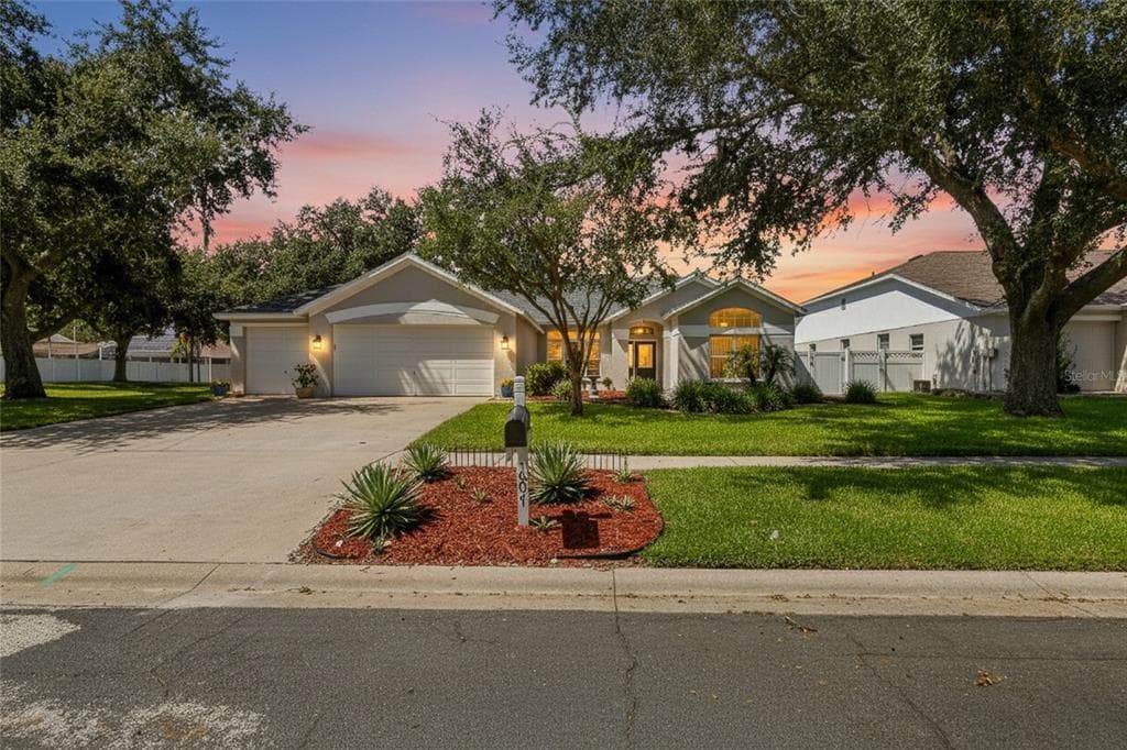 4607 GENTRICE DRIVE VALRICO, FL 33596