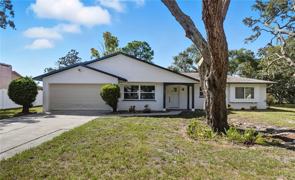 577 WATERFALL DRIVE