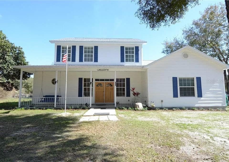 3212 TINA MARIE DRIVE WESLEY CHAPEL, FL 33543
