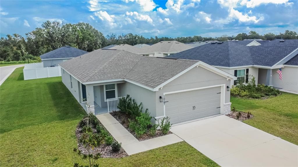 1047 ARUBA AVENUE MULBERRY, FL 33860