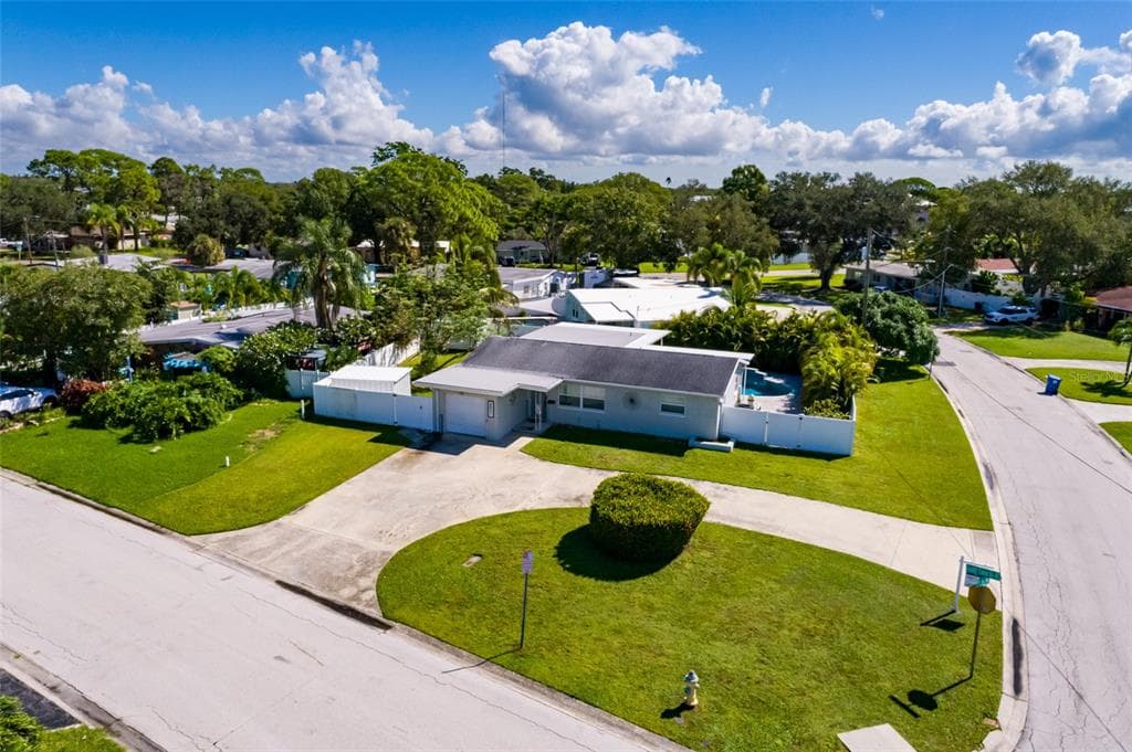 8801 SUNLIT COVE DRIVE NE ST PETERSBURG, FL 33702