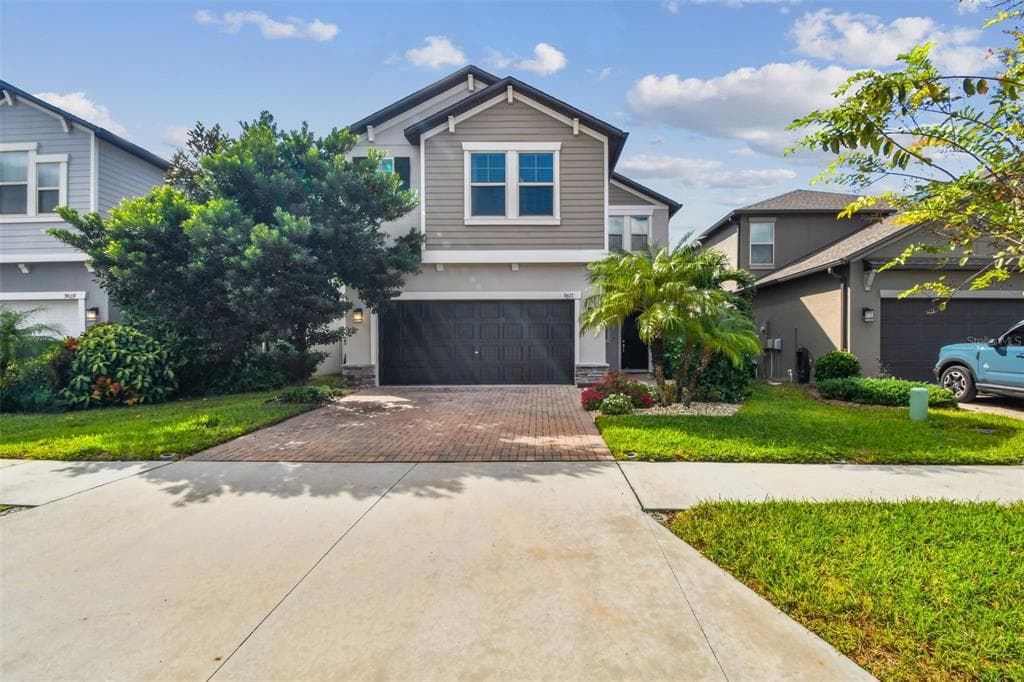 9617 WILD BEGONIA LOOP LAND O LAKES, FL 34637