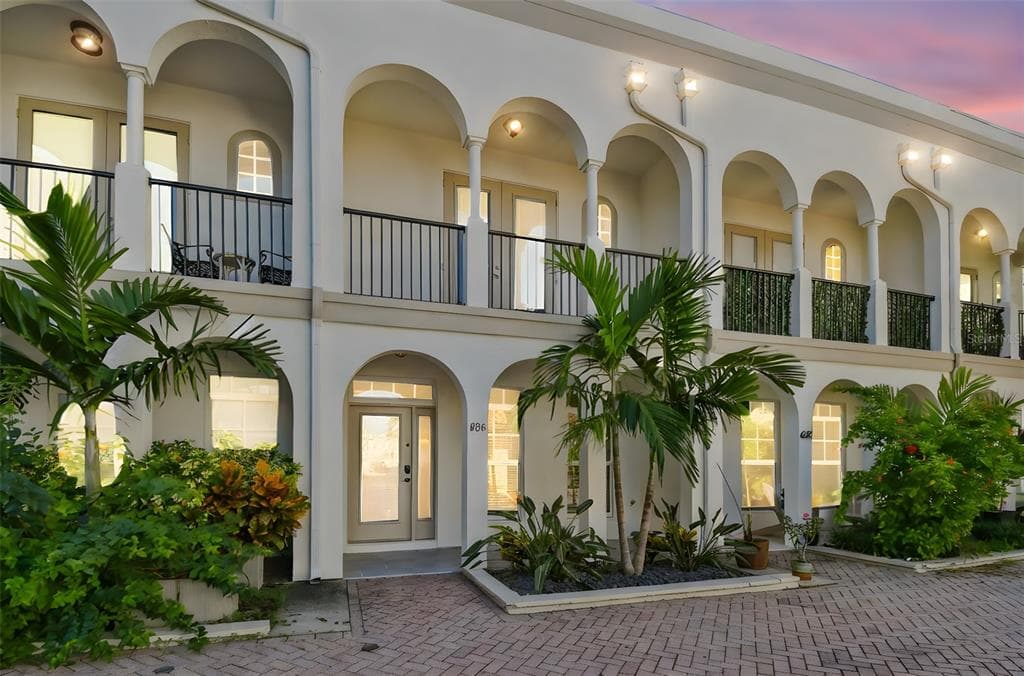 626 3RD AVENUE S ST PETERSBURG, FL 33701