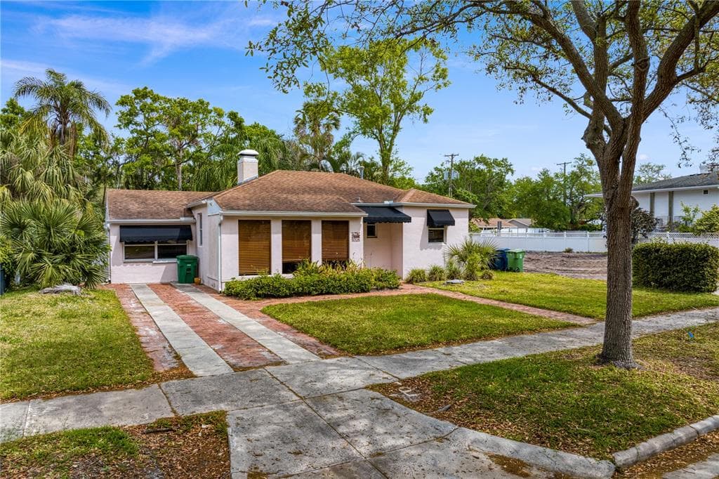 2925 W ALLINE AVENUE TAMPA, FL 33611