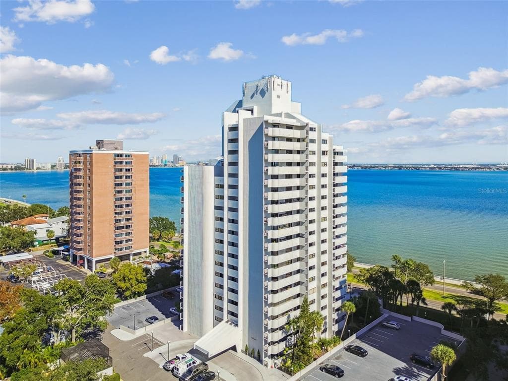 4141 BAYSHORE BOULEVARD UNIT 1603 TAMPA, FL 33611