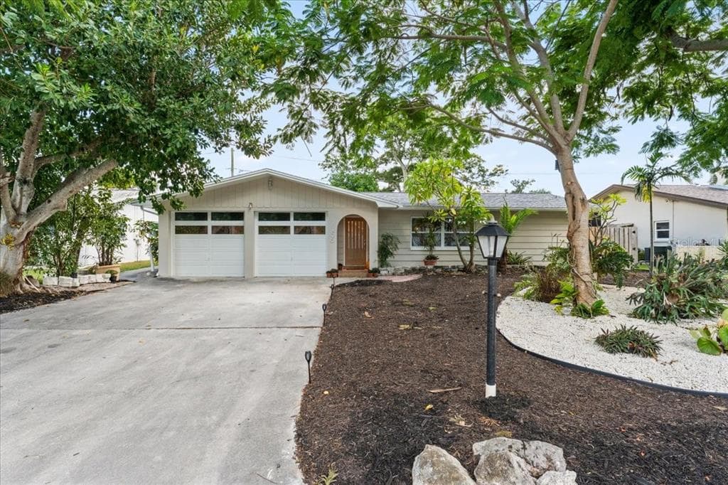 1155 E LOTUS DRIVE