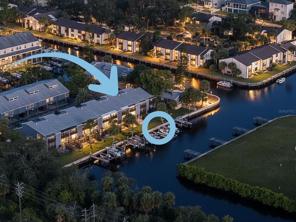 200 MERES BOULEVARD UNIT 20 TARPON SPRINGS, FL 34689