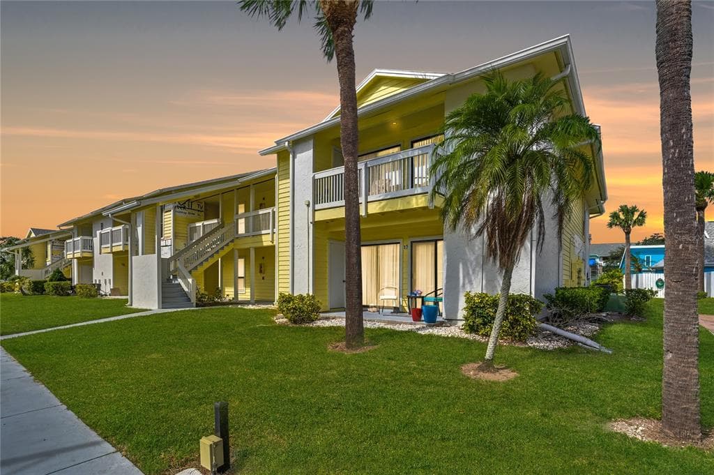 455 ALT 19 S UNIT 17 PALM HARBOR, FL 34683