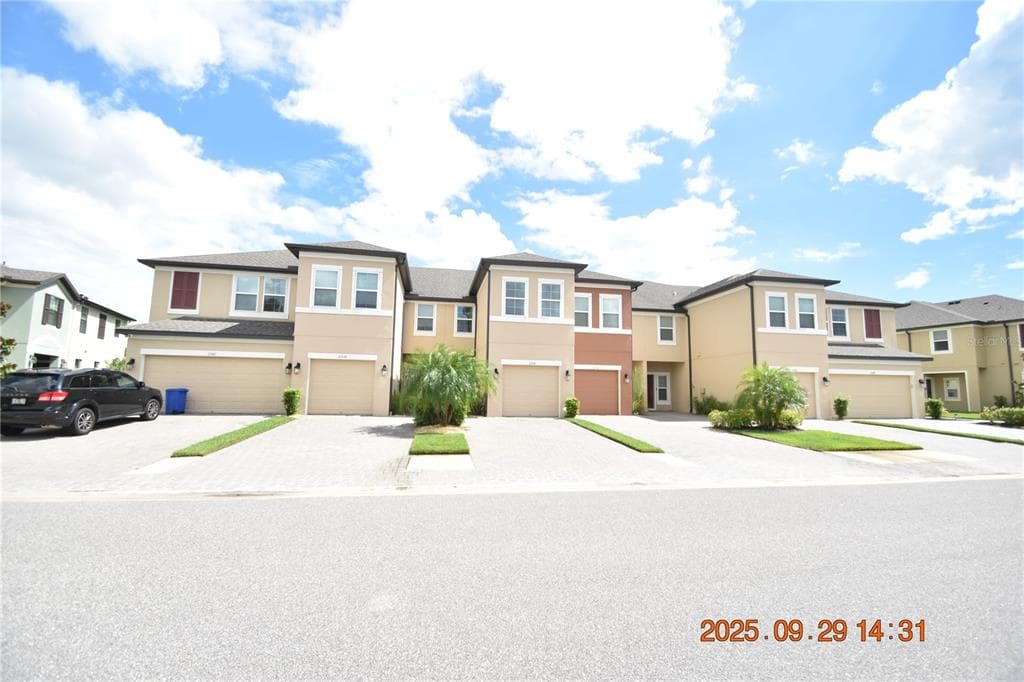 2538 STAPLEFORD PLACE WESLEY CHAPEL, FL 33543