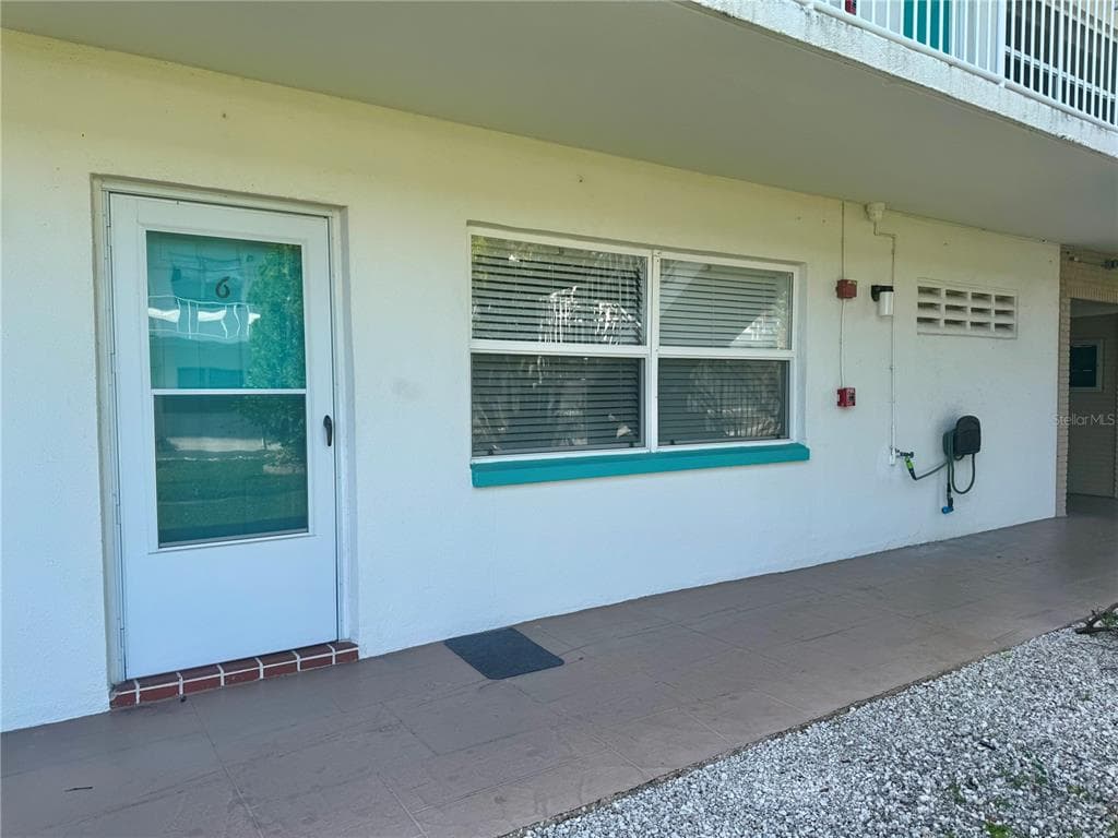 5855 18TH STREET N UNIT 6 ST PETERSBURG, FL 33714