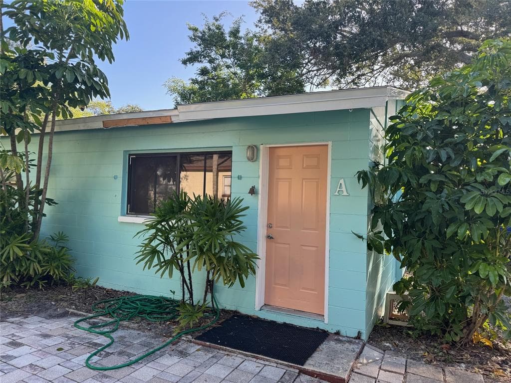 714 5TH AVENUE NE UNIT A LARGO, FL 33770