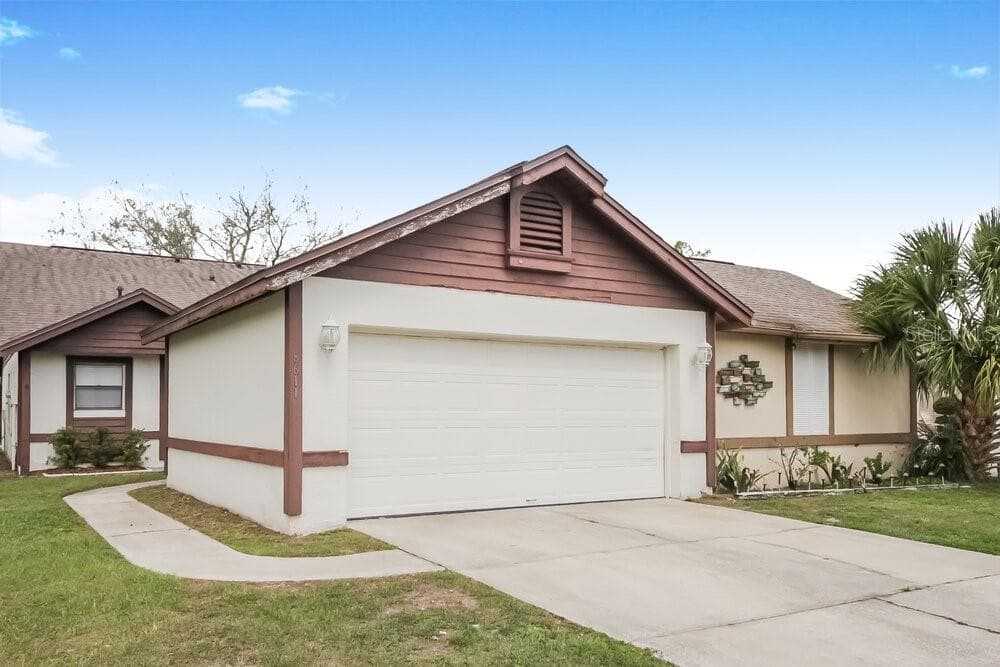 8611 DRAYTON COURT ORLANDO, FL 32825