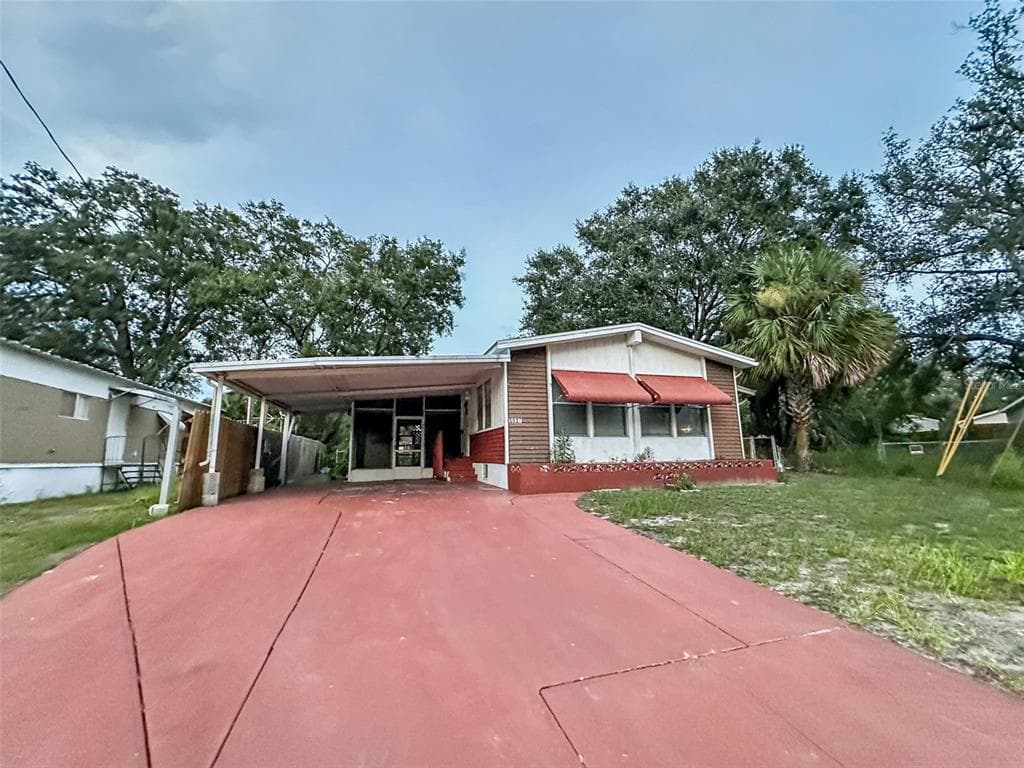 5917 SUSSEX DRIVE TAMPA, FL 33615
