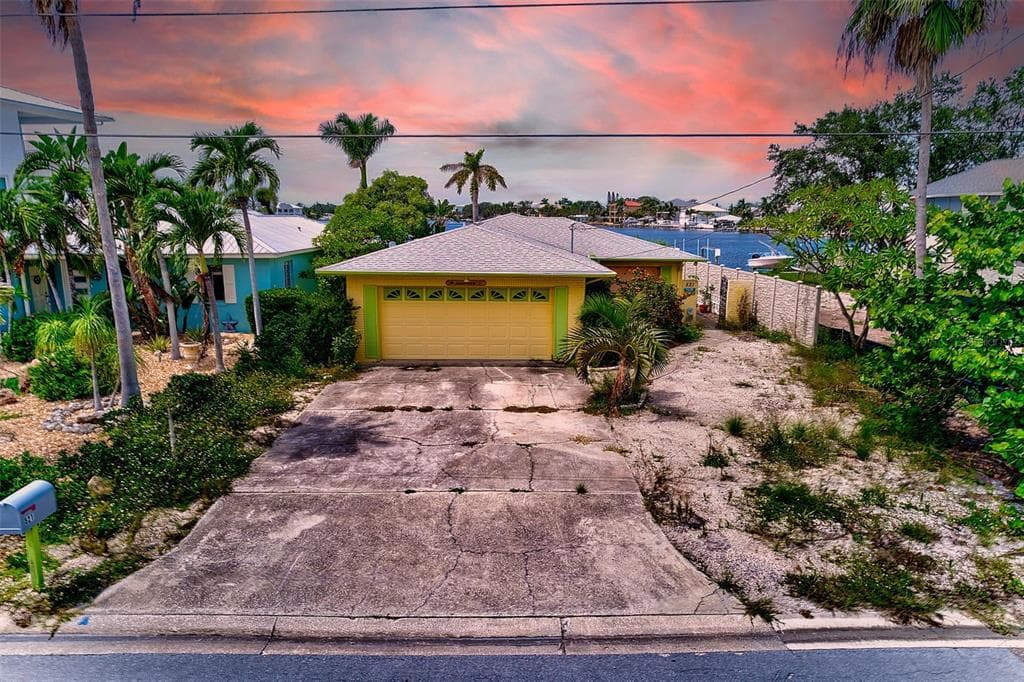 521 20TH AVENUE INDIAN ROCKS BEACH, FL 33785