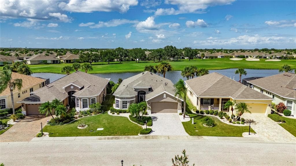 1039 EMERALD DUNES DRIVE SUN CITY CENTER, FL 33573