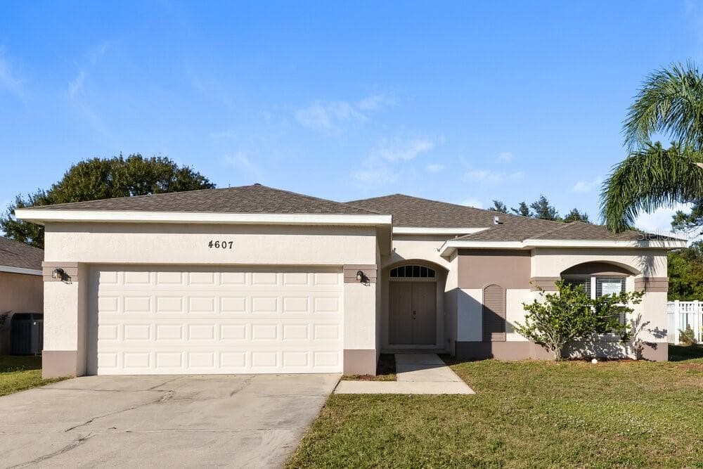 4607 9TH AVENUE E BRADENTON, FL 34208