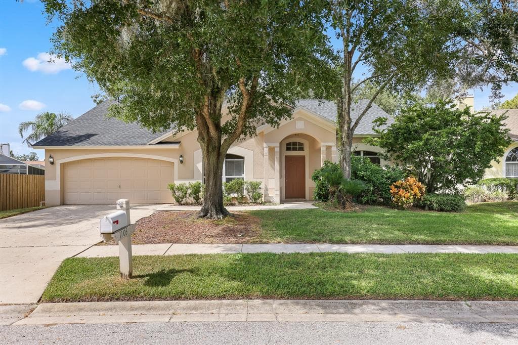 1103 EVENING TRAIL DRIVE WESLEY CHAPEL, FL 33543