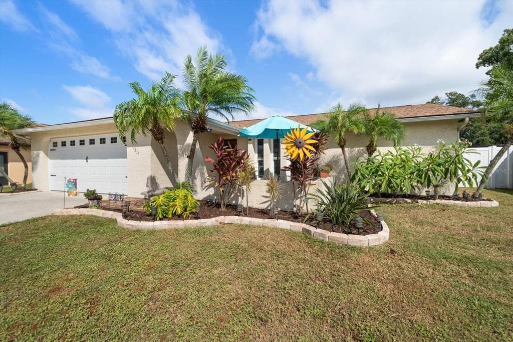 4236 RIVERWOOD DRIVE NEW PORT RICHEY, FL 34653