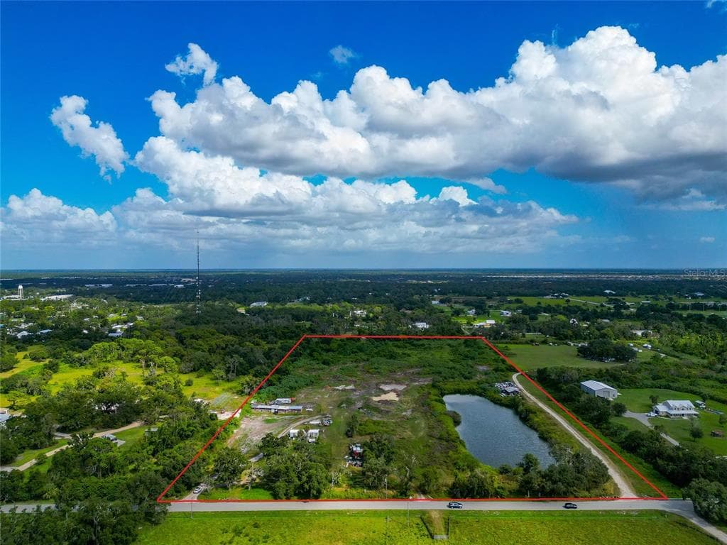 301 EAST ROAD SARASOTA, FL 34240