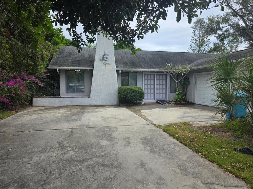 10189 133RD COURT SEMINOLE, FL 33776
