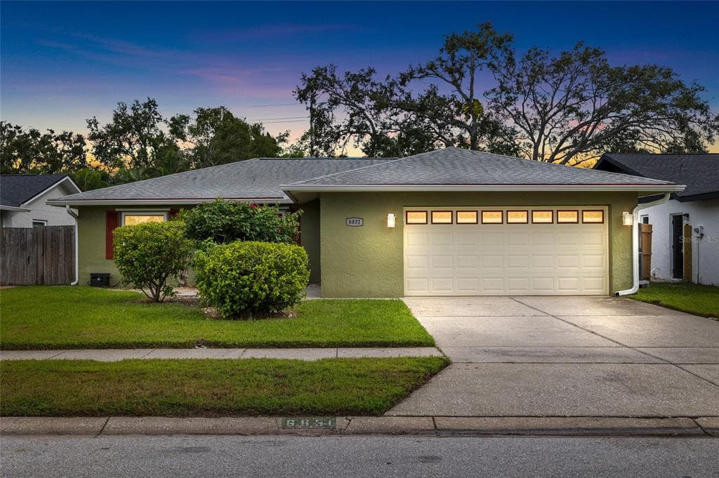 6831 CIRCLECREEK DRIVE PINELLAS PARK, FL 33781