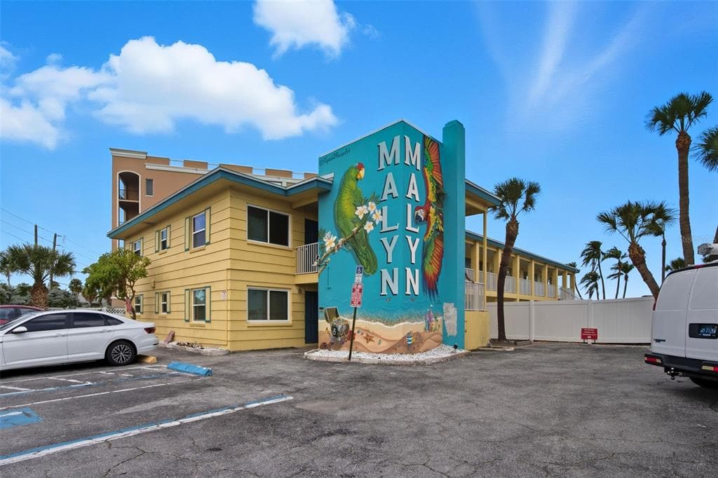 282 TREASURE ISLAND CAUSEWAY UNIT 15 TREASURE ISLAND, FL 33706