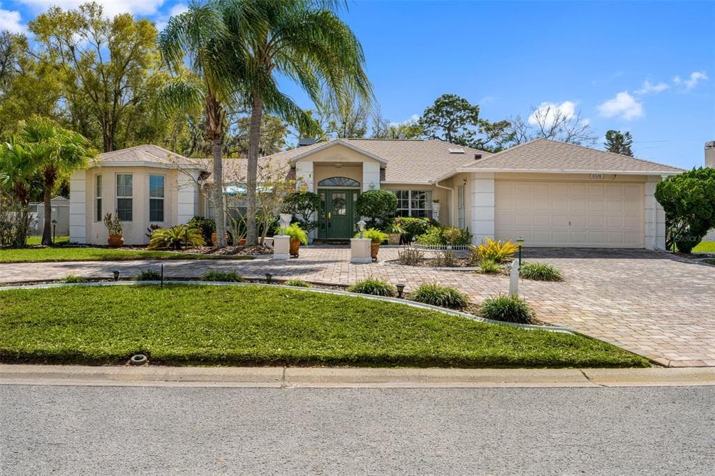 8528 THRASHER COURT NEW PORT RICHEY, FL 34654