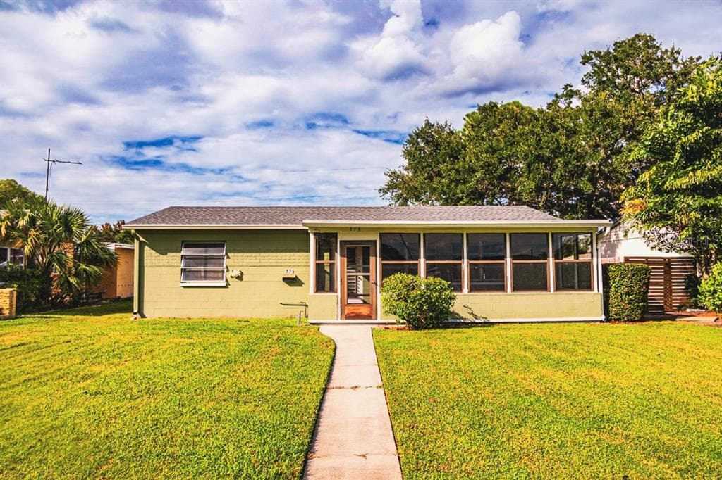 775 40TH AVENUE NE ST PETERSBURG, FL 33703