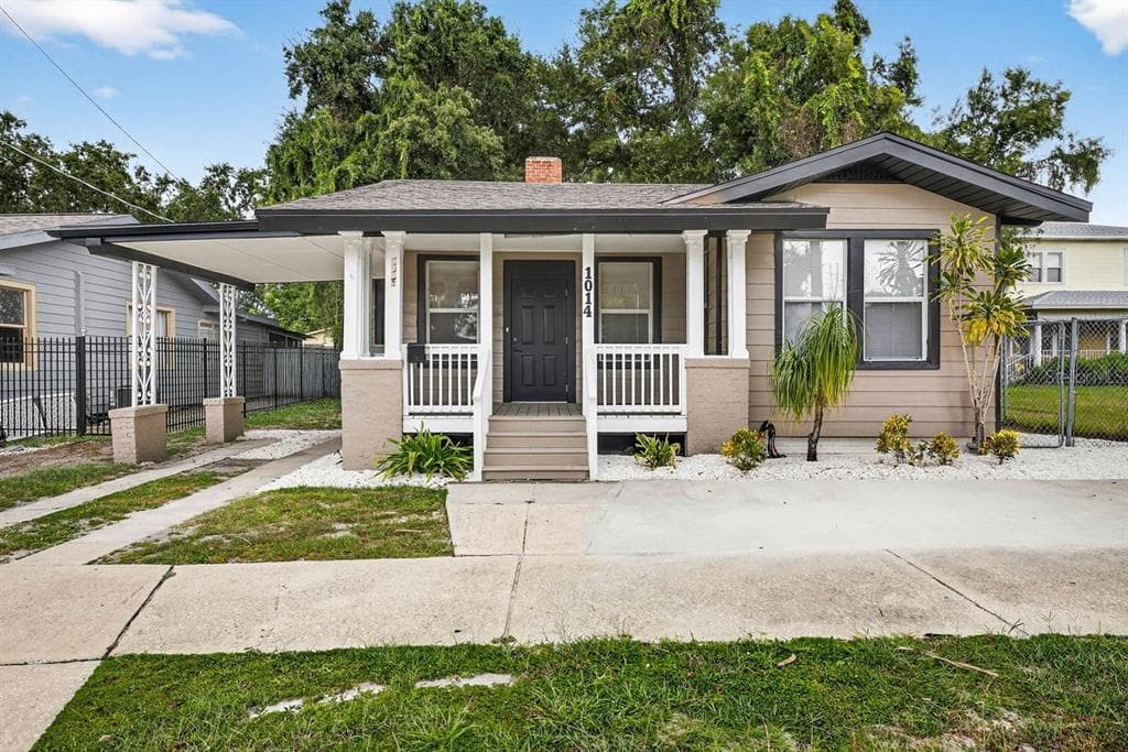 1014 E LAKE AVENUE TAMPA, FL 33605