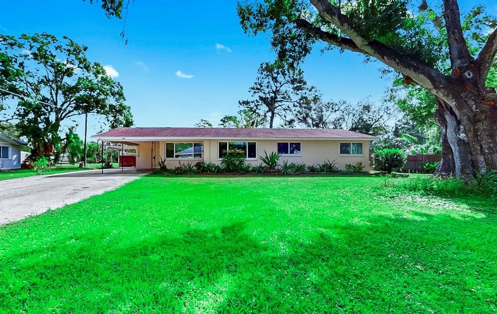 406 2ND STREET SW RUSKIN, FL 33570