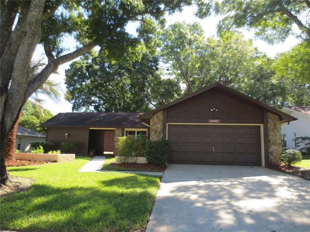 1655 BENTLEY COURT PALM HARBOR, FL 34684