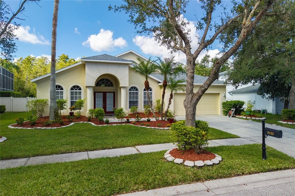 8132 BRINEGAR CIRCLE TAMPA, FL 33647