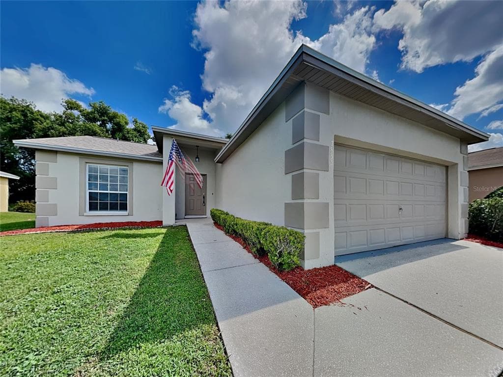 7833 MANOR DRIVE LAKELAND, FL 33810