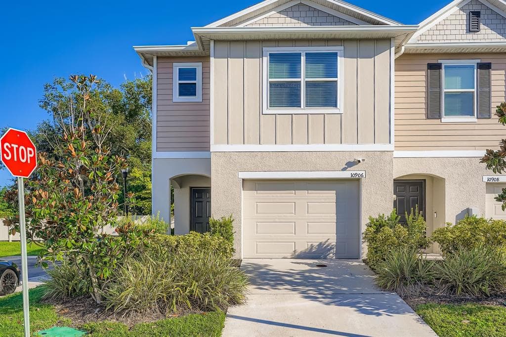 10906 LITTLE FLOWER AVENUE TAMPA, FL 33610